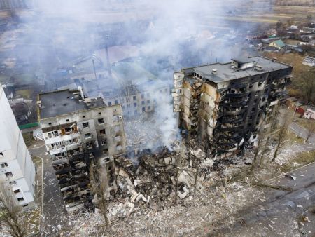 Δεν χωρούv επιτήδειοι ουδέτεροι