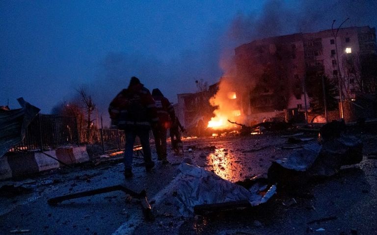 Πόλεμος στην Ουκρανία: Κλιμάκωση των ρωσικών βομβαρδισμών – Οι απειλές Πούτιν και οι φόβοι για ανθρωπιστική καταστροφή | tovima.gr