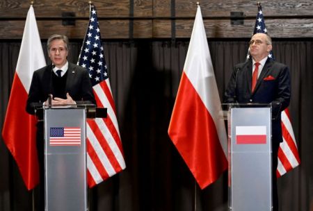 Η Πολωνία «δεν θα αναγνωρίσει εδαφικές αλλαγές» στην Ουκρανία – Η επίσκεψη Μπλίνκεν