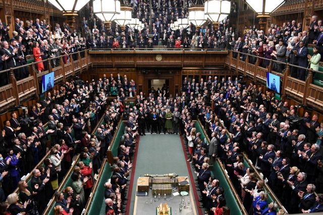 Ομιλία Ζελένσκι στο βρετανικό κοινοβούλιο: Η Ουκρανία θα πολεμήσει μέχρι τέλους