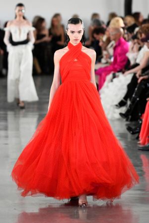 Η μόδα συναντά τον πόλεμο