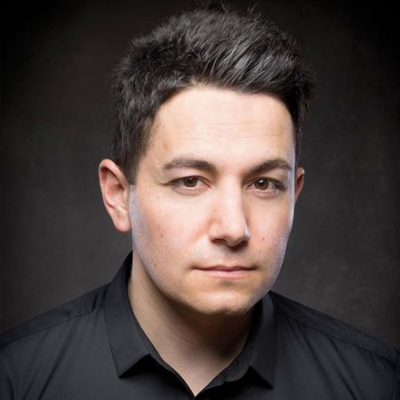 «Το γράψιμο μου έσωσε τη ζωή»