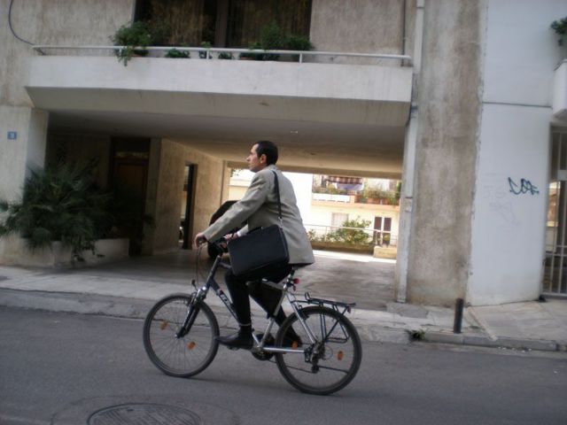 Ένα μνημόνιο, 2 lockdown, ενεργειακή κρίση αλλά το ποδήλατο…άφαντο | tovima.gr