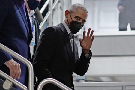 Μπαράκ Ομπάμα: θετικός στον κοροναϊό – Αρνητική η Μισέλ