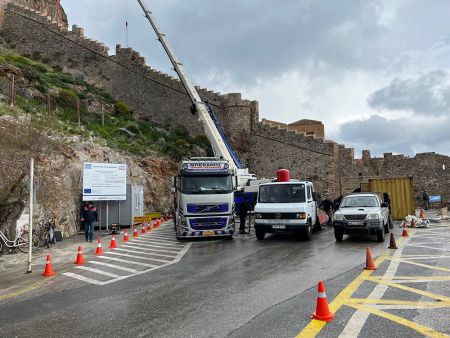 Μονεμβασιά: Ξεκίνησε η αποκατάσταση του κάστρου