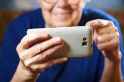 Πώς μπορούμε να βοηθήσουμε  την Τρίτη ηλικία  μέσω Φορητών Συσκευών