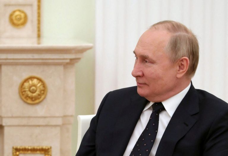 «Ο Πούτιν ανέτρεψε τα σχέδια για τη Νέα Τάξη Πραγμάτων που ετοιμάζει το βαθύ κράτος των ΗΠΑ» | tovima.gr