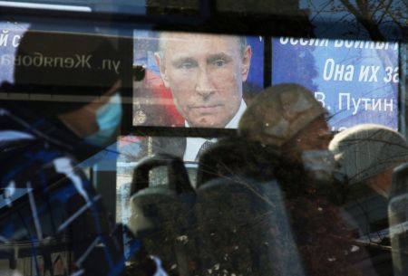 Πούτιν: Ευθύνεται μόνο ο «τσάρος» για την επιβράδυνση της παγκόσμιας οικονομίας;