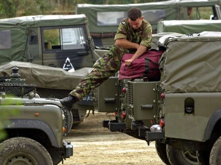 Βρετανία: Στέλνει στρατό και πυραυλικό σύστημα στην Πολωνία