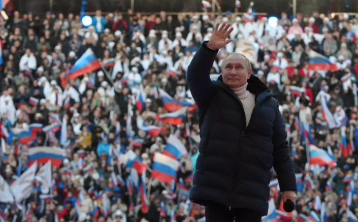 Ρωσία: Με δημοσίους υπαλλήλους η φιέστα Πούτιν στο στάδιο Λουζνίκι λέει το BBC