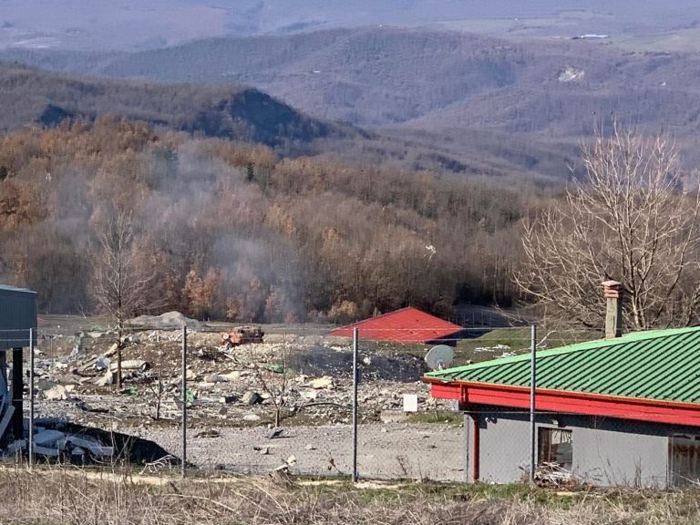 Explosion in Grevena: Ammunition factory leveled | tovima.gr