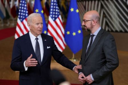 Σύνοδος Κορυφής: Σνεργασία ΕΕ – ΗΠΑ για μείωση της ενεργειακής εξάρτησης από τη Ρωσία
