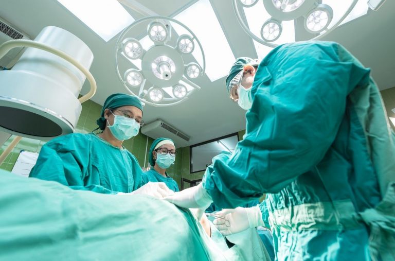 ΗΠΑ: Διπλή μεταμόσχευση πνευμόνων σε ασθενή που έπασχε από καρκίνο στο τελευταίο στάδιο | tovima.gr