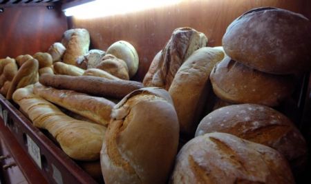 Ακρίβεια: Ψωμί από φούρνο ή στο σπίτι – Τι συμφέρει περισσότερο