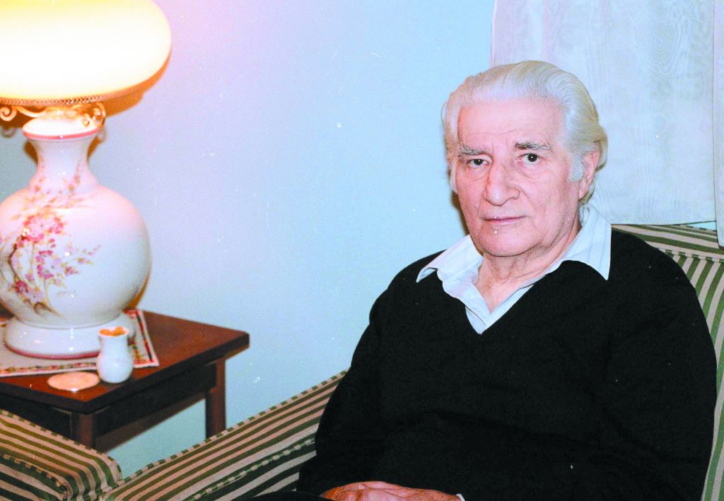 Νίκος Μπακόλας: Πικροί έρωτες