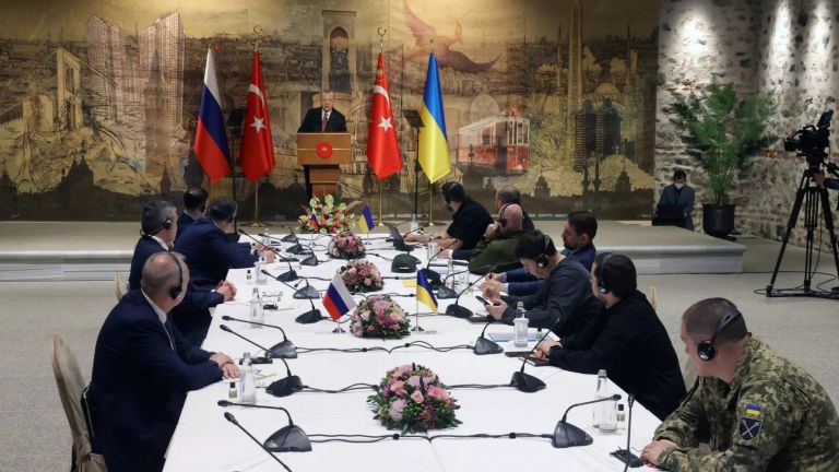 Ουκρανία: Ολοκληρώθηκαν οι συνομιλίες Κιέβου και Μόσχας στην Τουρκία | tovima.gr