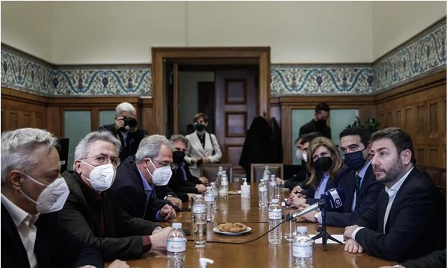 Νίκος Ανδρουλάκης: Προτεραιότητα η αύξηση του κατώτατου μισθού