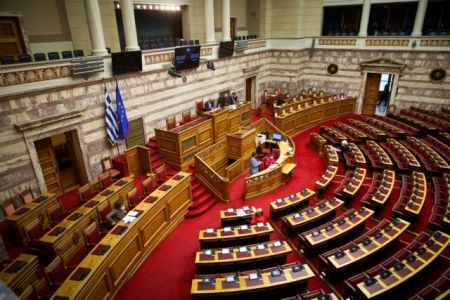 Βουλή: Αυξημένα τα κρούσματα κορωνοϊού τον Μάρτιο