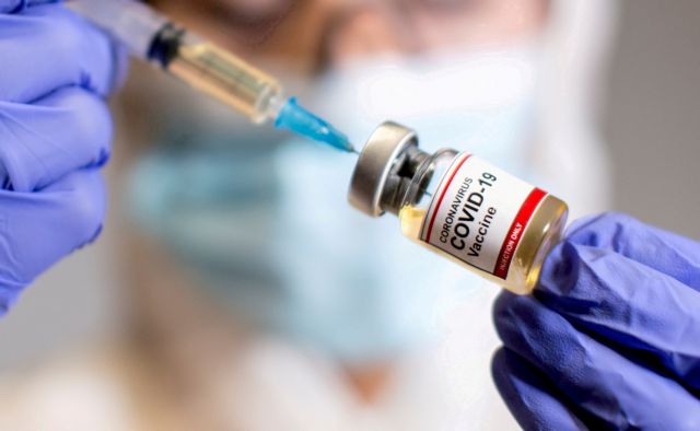 Κορωνοϊός: Από Φθινόπωρο η τέταρτη δόση εμβολίου στον γενικό πληθυσμό