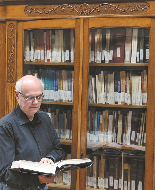 Οι πρόδρομοι και τα αδέρφια της γλώσσας μας