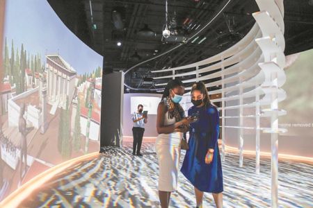 Ταξίδι στο Ντουμπάι με την Ελλάδα τού αύριο