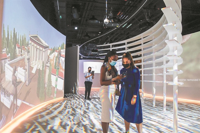 Ταξίδι στο Ντουμπάι με την Ελλάδα τού αύριο