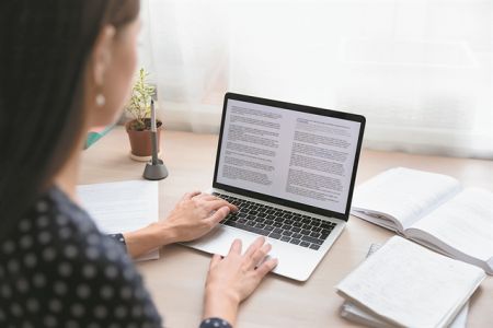 Σε έξαρση λογοκλοπή και εμπορία εργασιών στα ΑΕΙ