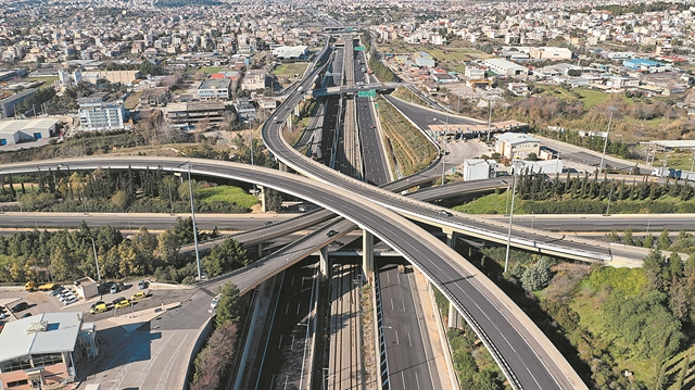 Μεγάλοι παίκτες και funds βάζουνστο στόχαστροτην Αττική Οδό