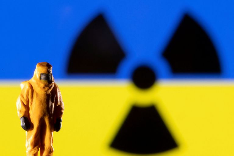 Ουκρανία: Η ΕΕ αποθηκεύει προμήθειες για χημικές και πυρηνικές απειλές | tovima.gr