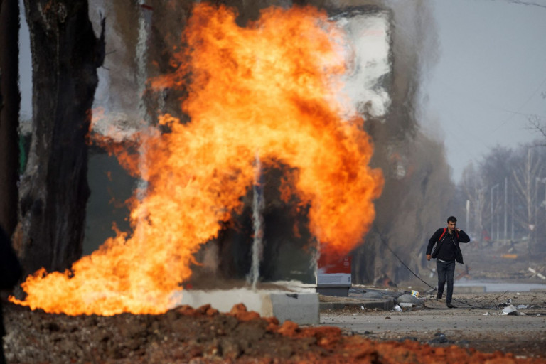 Ρωσία: Στις φλόγες εγκατάσταση αποθήκευσης καυσίμων κοντά στα σύνορα με την Ουκρανία