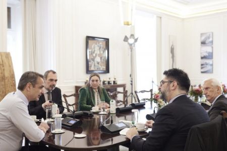 Μητσοτάκης: Συναντήθηκε με τον Γενικό Πρόξενο στη Μαριούπολη Μανώλη Ανδρουλάκη