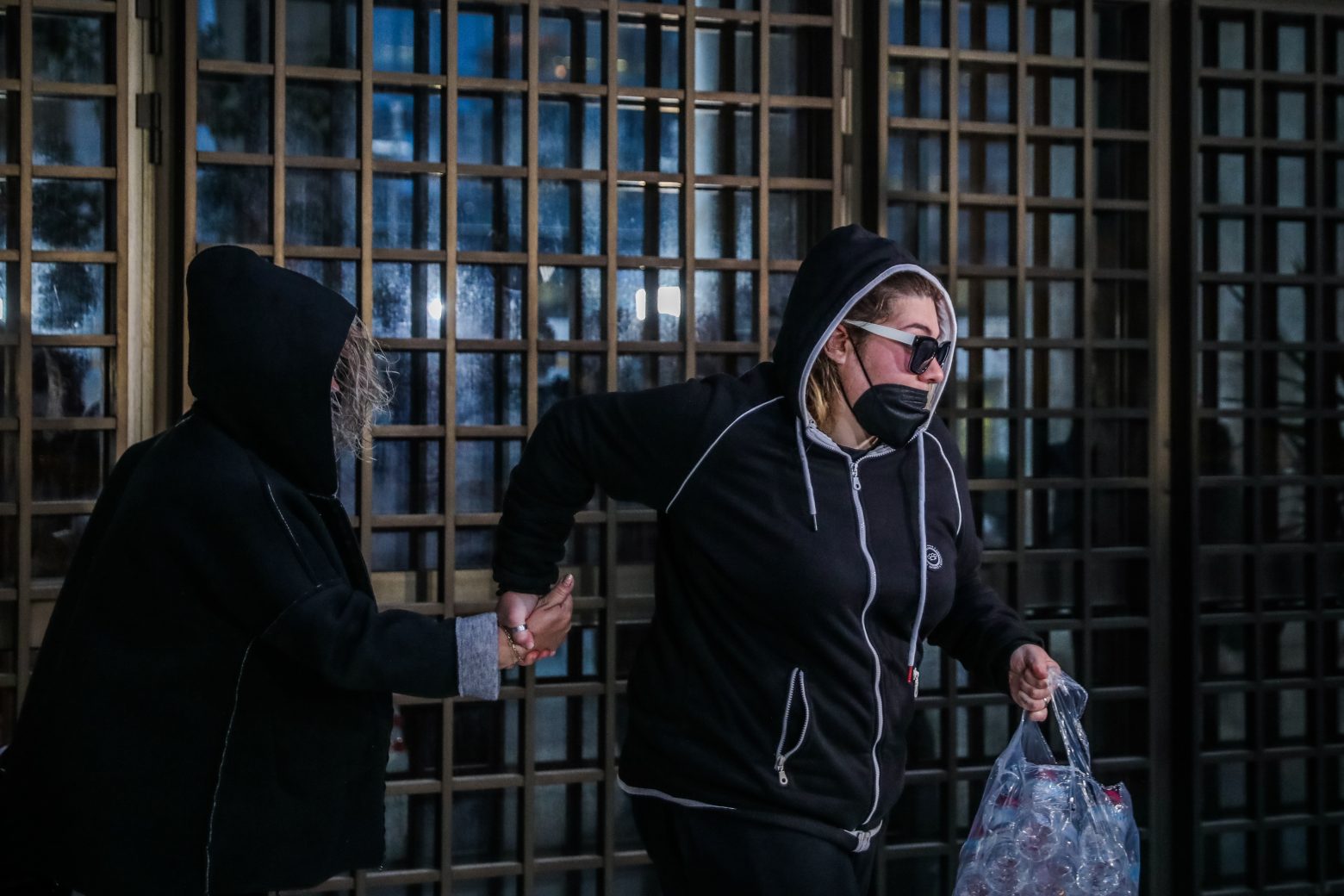 Πάτρα: Στη ΓΑΔΑ η μητέρα και η αδερφή της Ρούλας Πισπιρίγκου