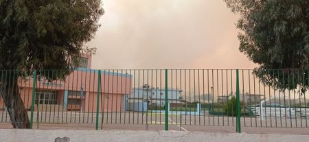 Φωτιά στη Ρόδο:  Εκκένωση χωριού