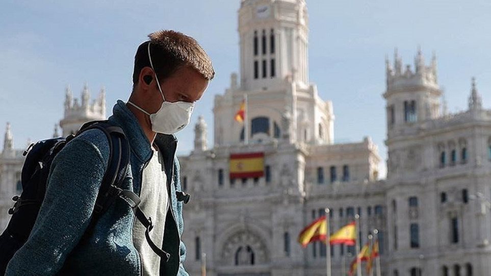 Ισπανία: Μάσκα τέλος και σε εσωτερικούς χώρους από 20 Απριλίου