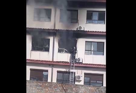 Φωτιά στο νοσοκομείο Παπανικολάου: Ενας νεκρός, ένας βαριά τραυματισμένος και 4 εγκαυματίες