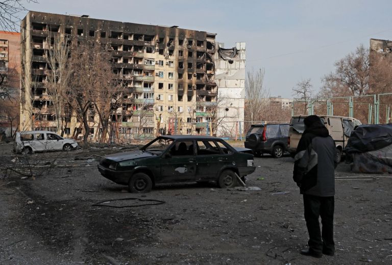 Δένδιας στο ΝΑΤΟ: Διερεύνηση εγκλημάτων πολέμου θα ζητήσει η Ελλάδα από Χάγη