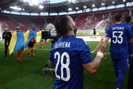 Με τη δύναμη της διπλωματίας του ποδοσφαίρου – Ο αγώνας Ολυμπιακού και Σαχτάρ στα διεθνή ΜΜΕ