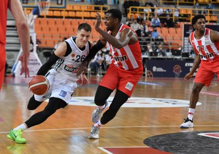 Με Νέντοβιτς ο Παναθηναϊκός, χωρίς Ζαν Σαρλ ο Ολυμπιακός