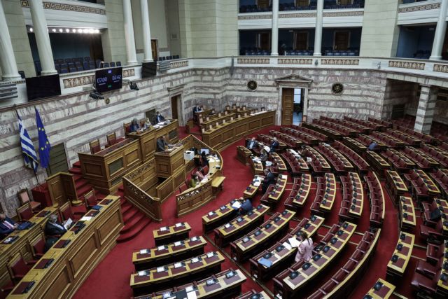 Βουλή: Ευρεία συναίνεση στα άρθρα του νομοσχεδίου «Δουλειές Ξανά»