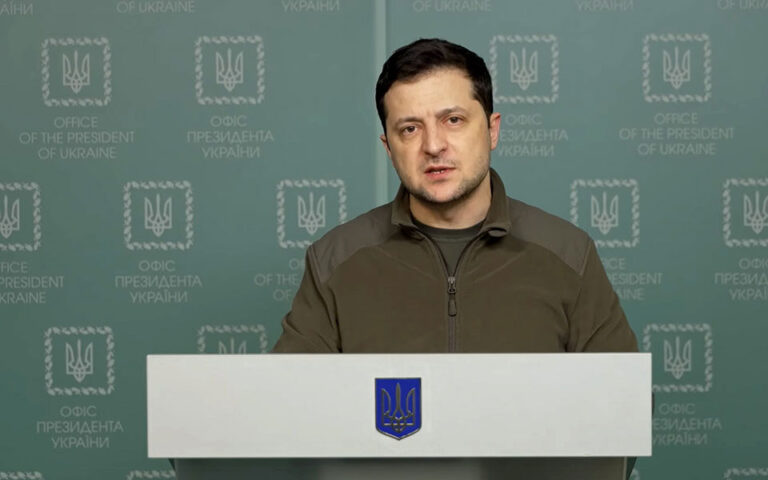 Ζελένσκι: Εξαίρει τις 50 ημέρες αντίστασης των Ουκρανών – Ευχαριστεί όσους υποστηρίζουν την χώρα του