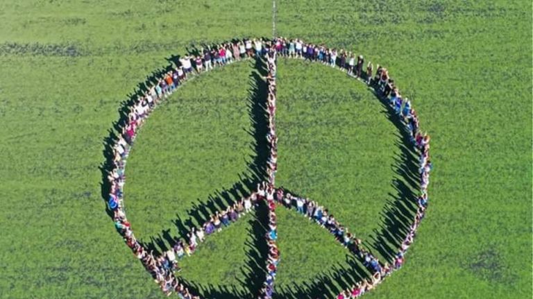 Ειρηνόφιλοι, ειρηνοπονηροί και ειρηνοαφελείς | tovima.gr