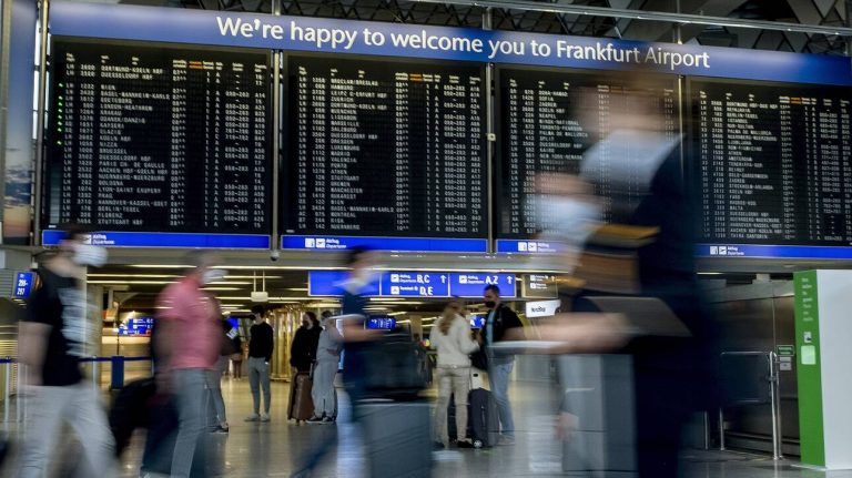 Κοροναϊός: Οι συμβουλές της Κομισιόν προς τους ταξιδιώτες της ΕΕ με προορισμό την Κίνα