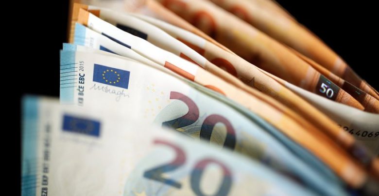 Άνοιξε η εφαρμογή για την ενίσχυση του Πάσχα – Δείτε αν δικαιούστε τα 200 ευρώ