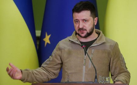 Ζελένσκι: Δεν έχουμε λάβει κανένα έγγραφο από το Κρεμλίνο