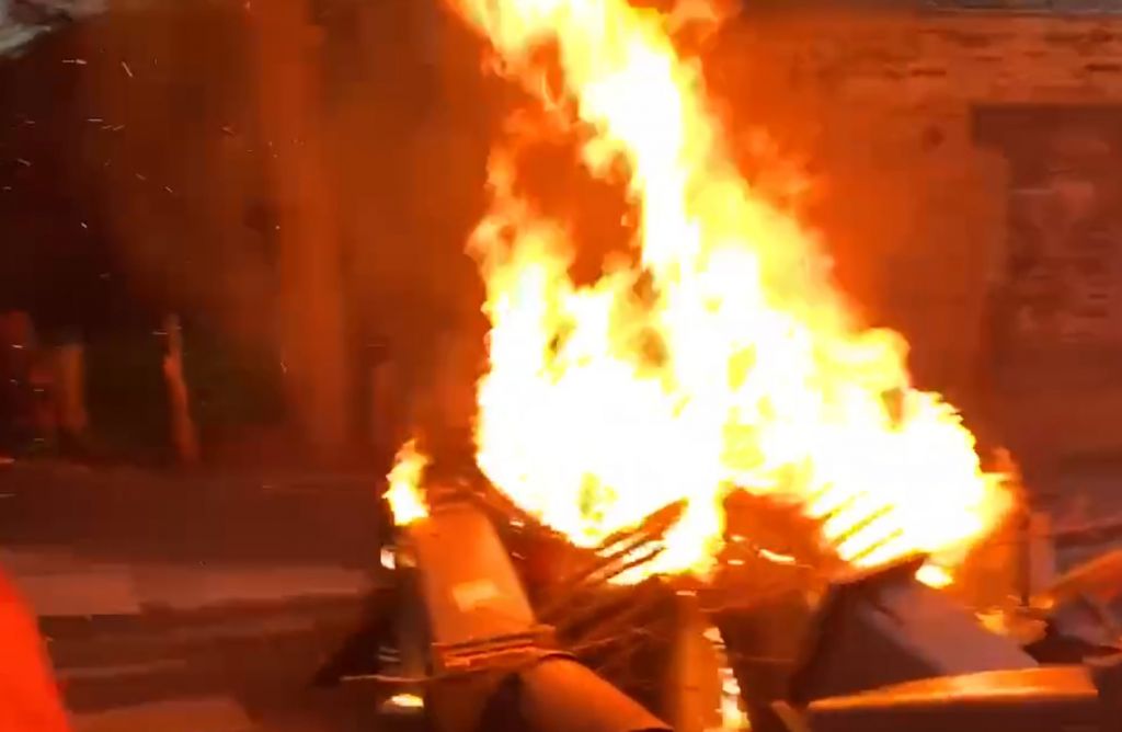 Εκλογές στη Γαλλία: Επεισόδια στο Παρίσι και άλλες πόλεις