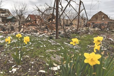 Ενας άγιος να βάλει το χέρι του