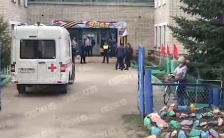 Ρωσία: Μακελειό σε νηπιαγωγείο – Τι όπλισε το χέρι του δράστη | tovima.gr