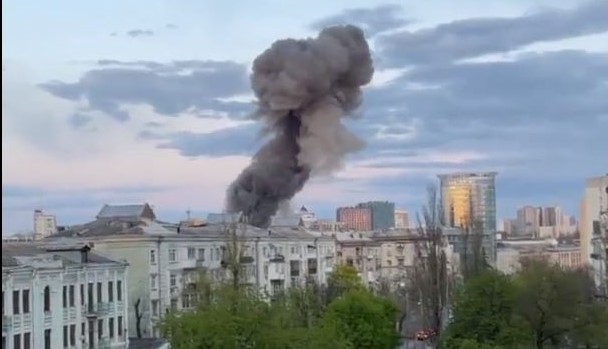 Πόλεμος στην Ουκρανία: Βομβαρδισμοί στο Κίεβο κατά την επίσκεψη του ΓΓ του ΟΗΕ Αντόνιο Γκουτέρες | tovima.gr
