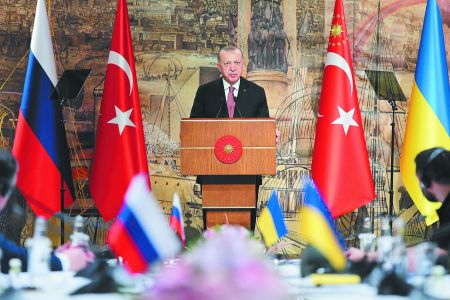 Τουρκική οικονομία σε τεντωμένο σκοινί – Πού θα βγάλει η «φιλοουκρανική αλλά όχι εντελώς αντιρωσική» πολιτική της Αγκυρας