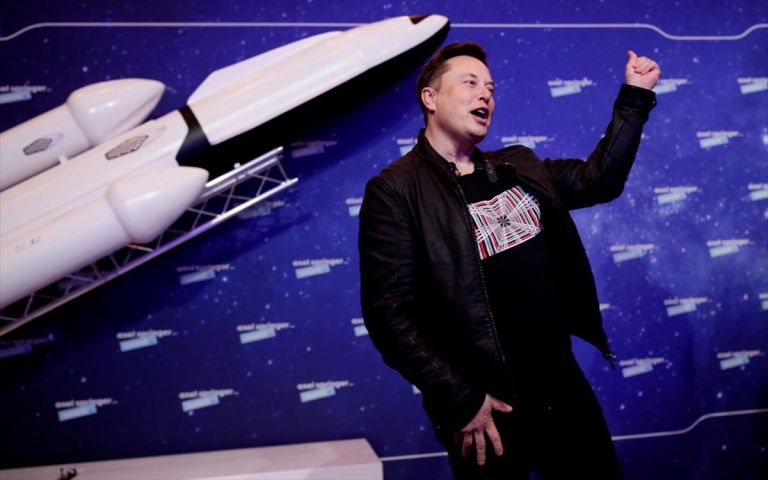Έλον Μασκ: Πούλησε μετοχές της Tesla αξίας 8 δισ. δολαρίων | tovima.gr